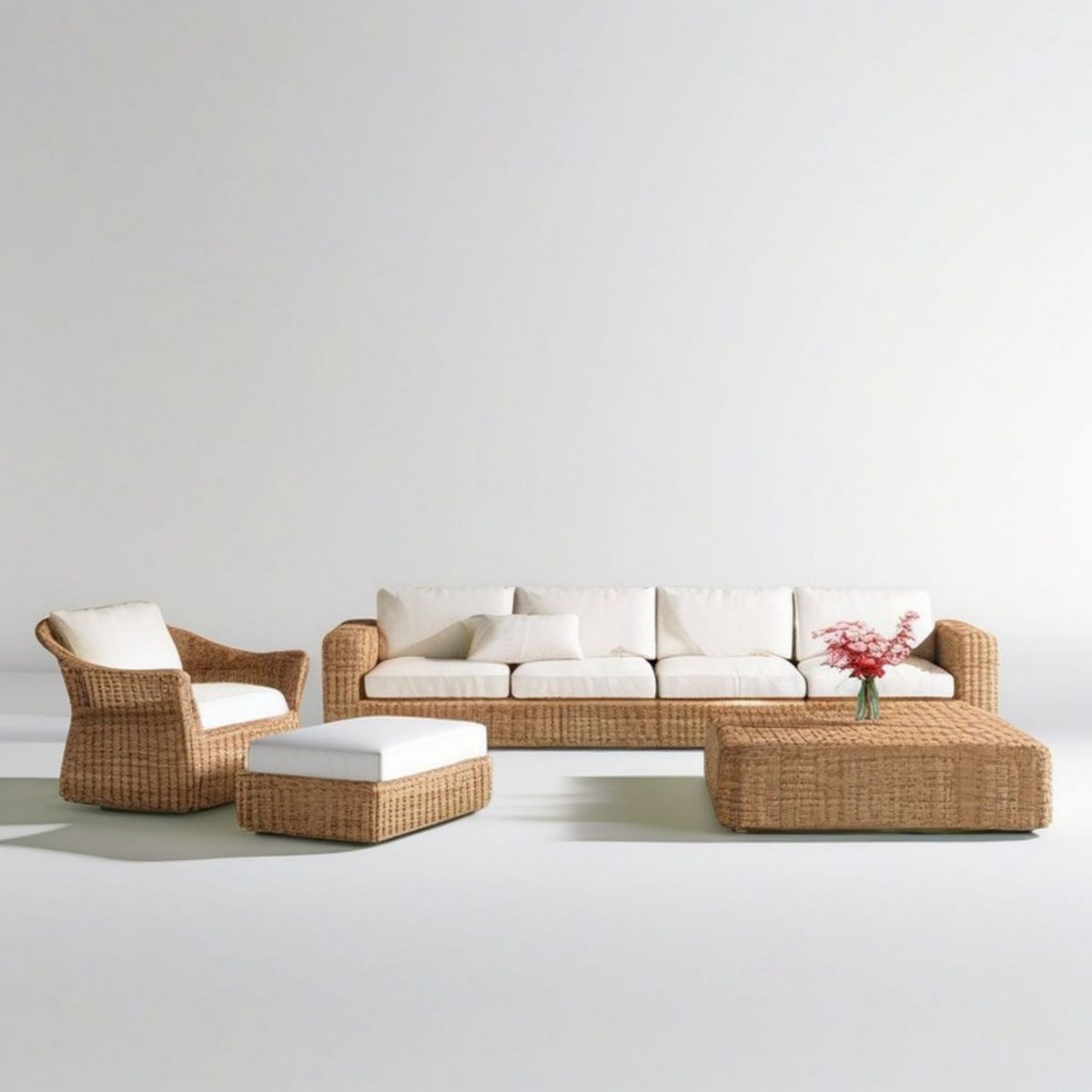 Beżowy zestaw wypoczynkowy z technorattanu PE – sofa 220 × 85 × 75 cm, fotel, stolik i podnóżek